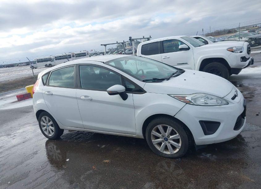 Photo 13 of 2013 Ford Fiesta SE (VIN 3FADP4EJ4DM176371)
