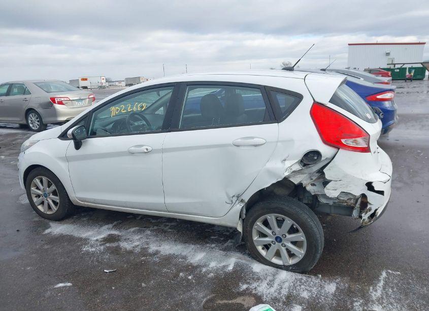 Photo 14 of 2013 Ford Fiesta SE (VIN 3FADP4EJ4DM176371)