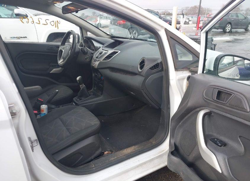 Photo 5 of 2013 Ford Fiesta SE (VIN 3FADP4EJ4DM176371)