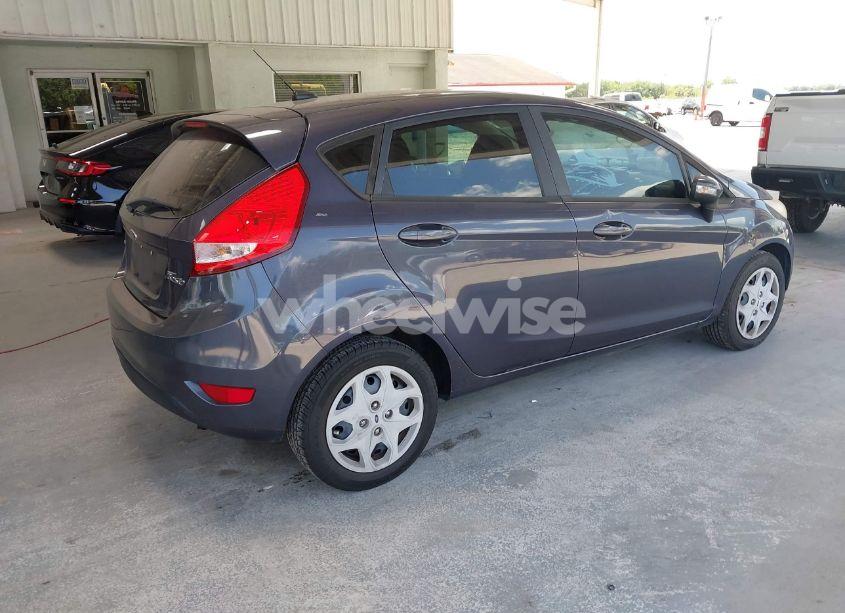 Photo 4 of 2013 Ford Fiesta SE (VIN 3FADP4EJ4DM183837)