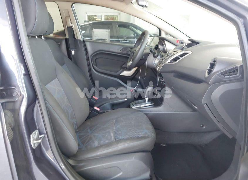 Photo 5 of 2013 Ford Fiesta SE (VIN 3FADP4EJ4DM183837)