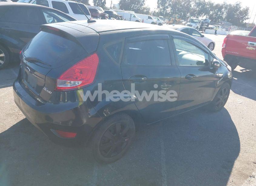 Photo 4 of 2013 Ford Fiesta SE (VIN 3FADP4EJ4DM200653)