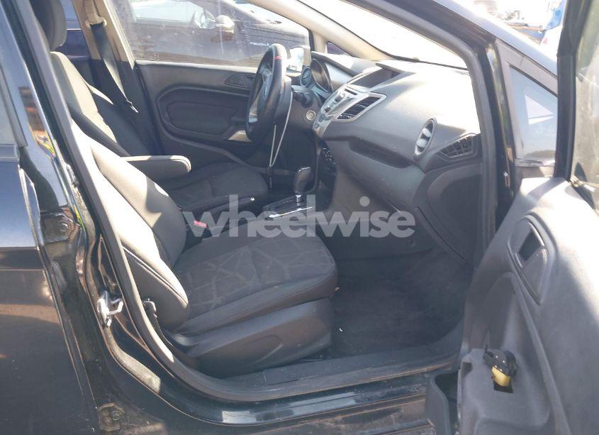 Photo 5 of 2013 Ford Fiesta SE (VIN 3FADP4EJ4DM200653)