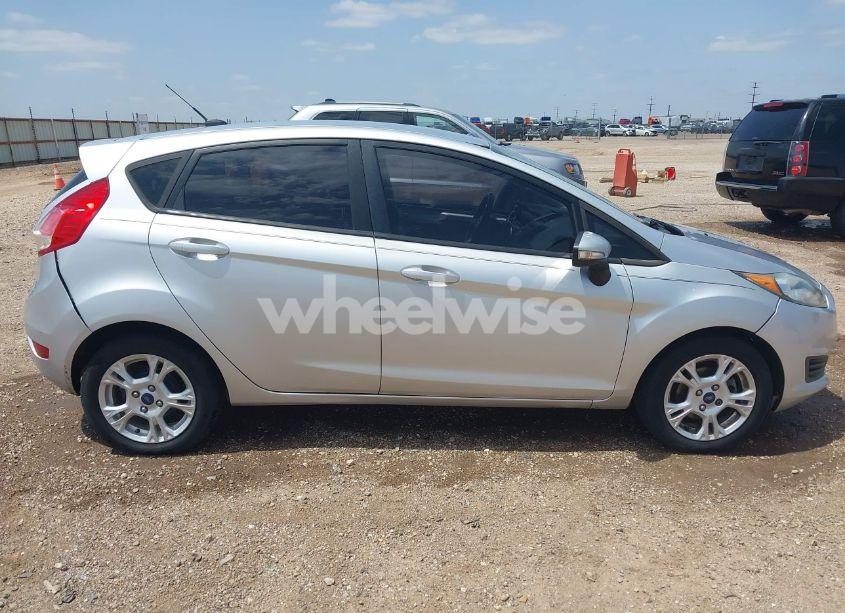 Photo 14 of 2014 Ford Fiesta SE (VIN 3FADP4EJ4EM151911)