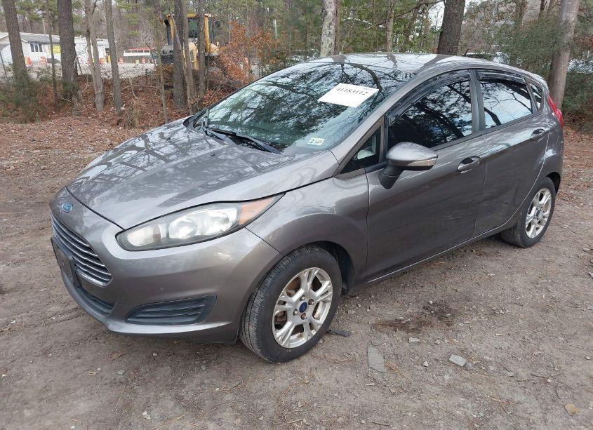 Photo 2 of 2014 Ford Fiesta SE (VIN 3FADP4EJ4EM195262)