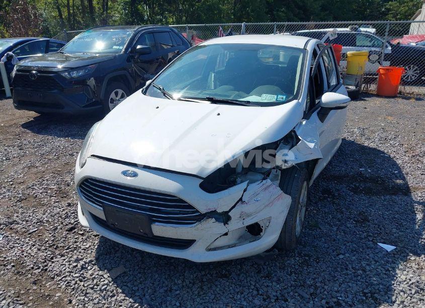 Photo 6 of 2015 Ford Fiesta SE (VIN 3FADP4EJ4FM114942)