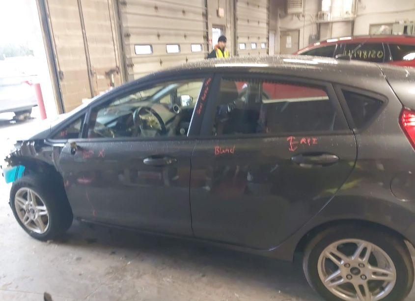 Photo 15 of 2018 Ford Fiesta SE (VIN 3FADP4EJ4JM126193)