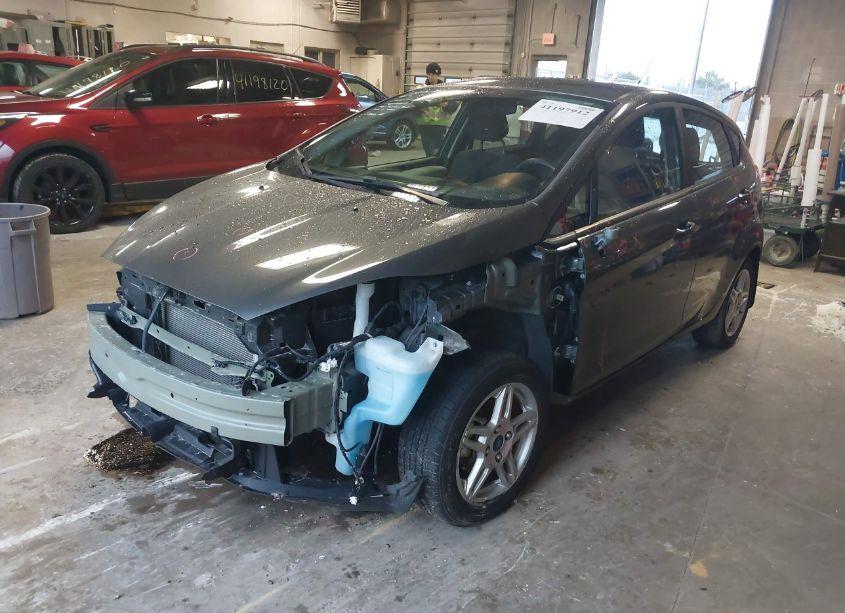 Photo 2 of 2018 Ford Fiesta SE (VIN 3FADP4EJ4JM126193)