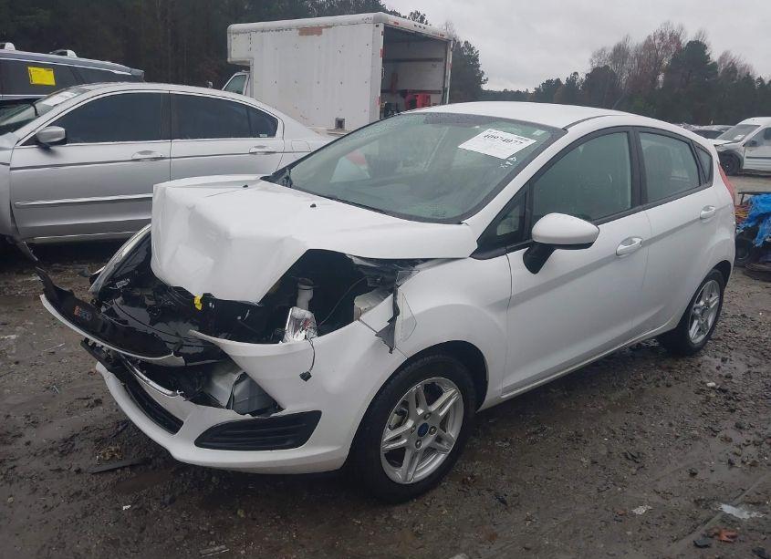 Photo 2 of 2019 Ford Fiesta SE (VIN 3FADP4EJ4KM108682)