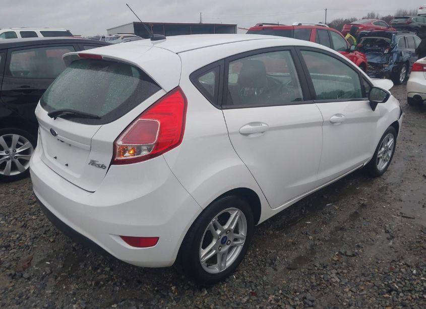 Photo 4 of 2019 Ford Fiesta SE (VIN 3FADP4EJ4KM108682)