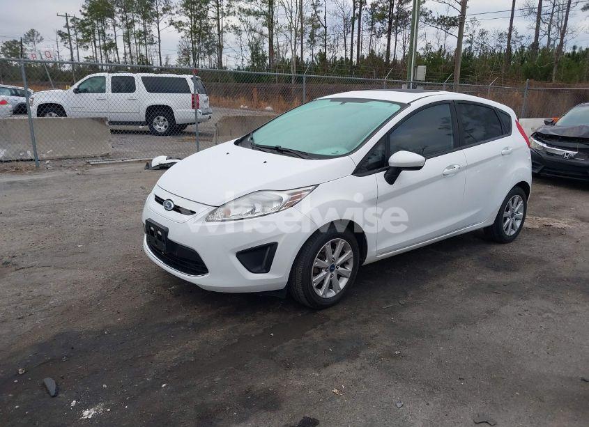 Photo 2 of 2011 Ford Fiesta SE (VIN 3FADP4EJ5BM146731)