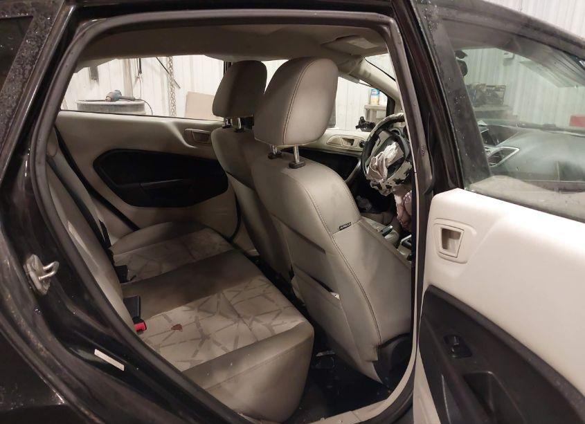 Photo 8 of 2011 Ford Fiesta SE (VIN 3FADP4EJ5BM233321)