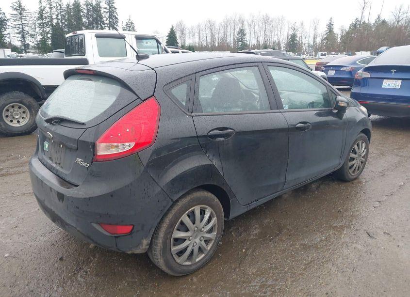 Photo 4 of 2013 Ford Fiesta SE (VIN 3FADP4EJ5DM109472)