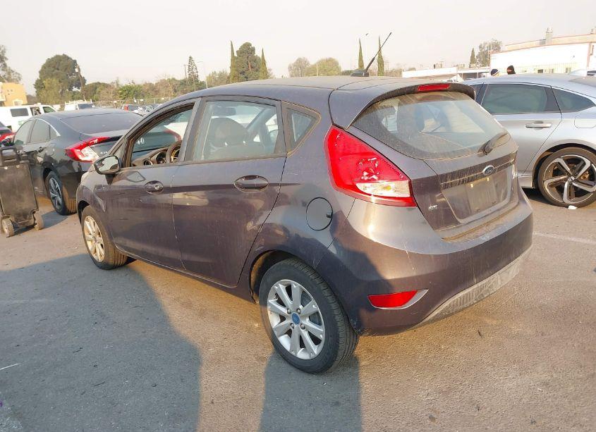 Photo 3 of 2013 Ford Fiesta SE (VIN 3FADP4EJ5DM178713)