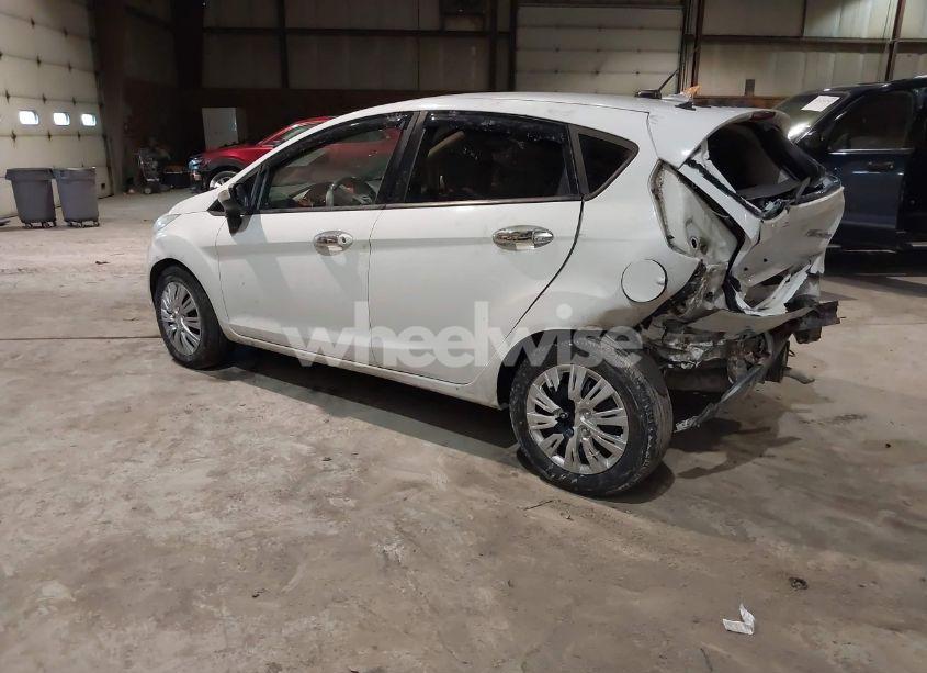 Photo 3 of 2013 Ford Fiesta SE (VIN 3FADP4EJ5DM202864)