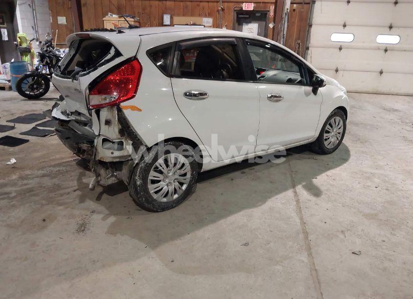 Photo 4 of 2013 Ford Fiesta SE (VIN 3FADP4EJ5DM202864)