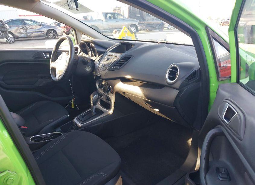 Photo 5 of 2014 Ford Fiesta SE (VIN 3FADP4EJ5EM103351)