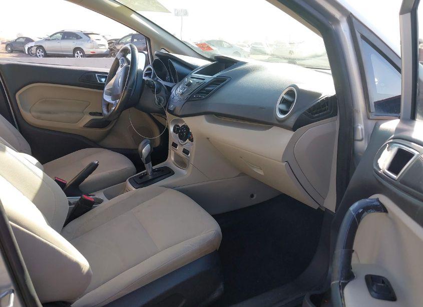 Photo 5 of 2014 Ford Fiesta SE (VIN 3FADP4EJ5EM207502)