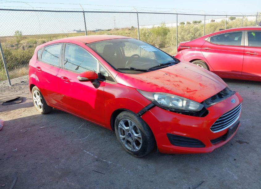 2014 Ford Fiesta SE (VIN 3FADP4EJ5EM217818) main photo