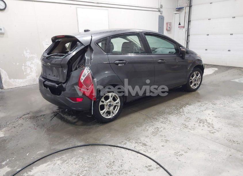 Photo 4 of 2015 Ford Fiesta SE (VIN 3FADP4EJ5FM162286)