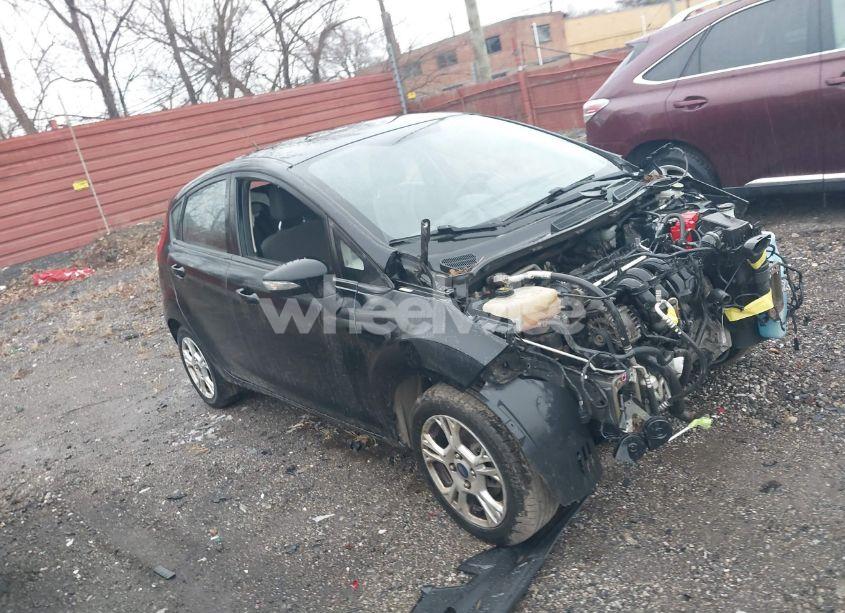 2016 Ford Fiesta SE (VIN 3FADP4EJ5GM109010) main photo