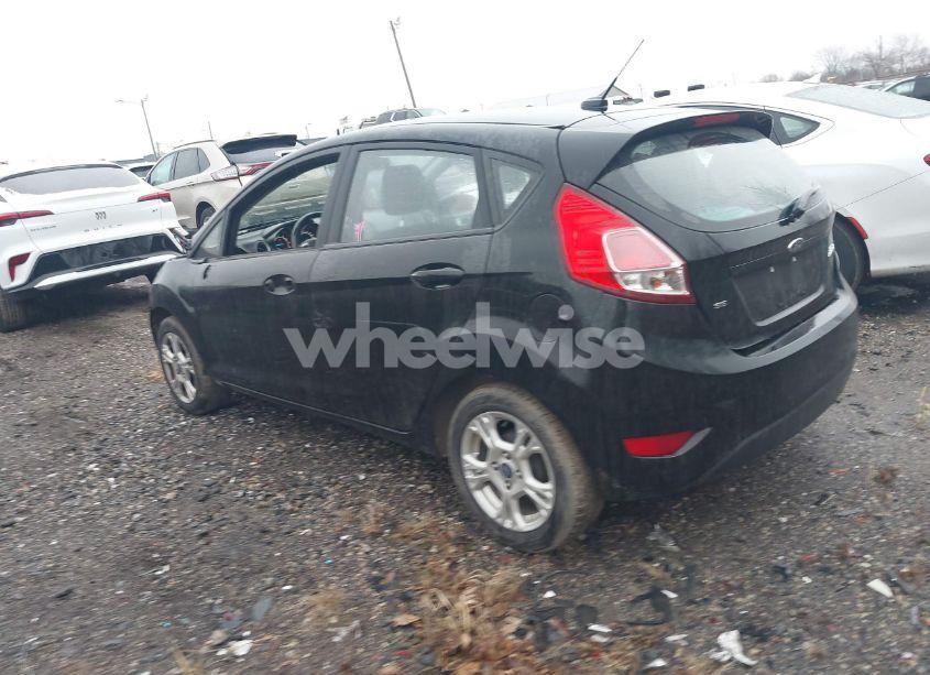 Photo 3 of 2016 Ford Fiesta SE (VIN 3FADP4EJ5GM109010)