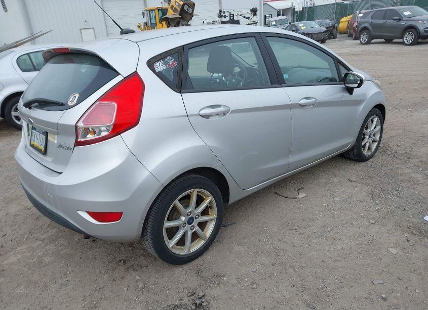 Photo 4 of 2016 Ford Fiesta SE (VIN 3FADP4EJ5GM163343)