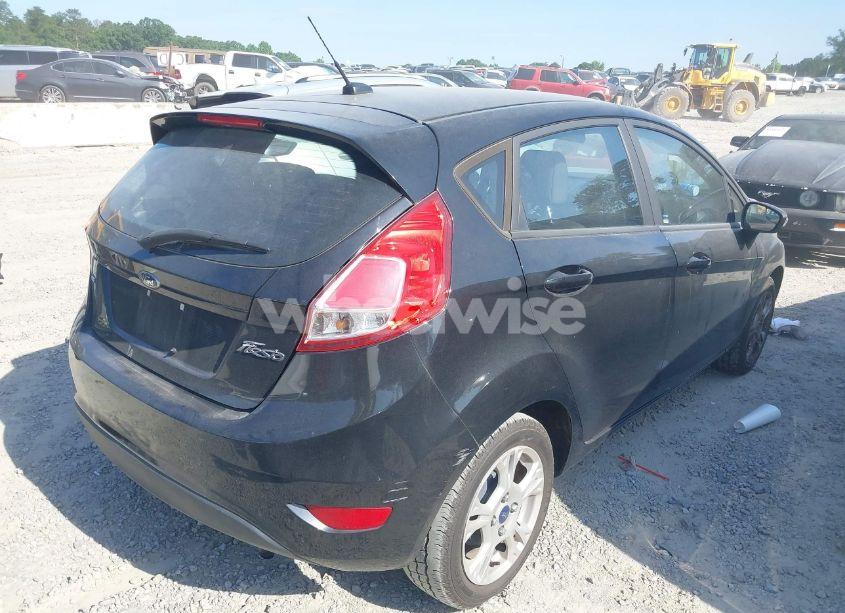 Photo 4 of 2016 Ford Fiesta SE (VIN 3FADP4EJ5GM183821)