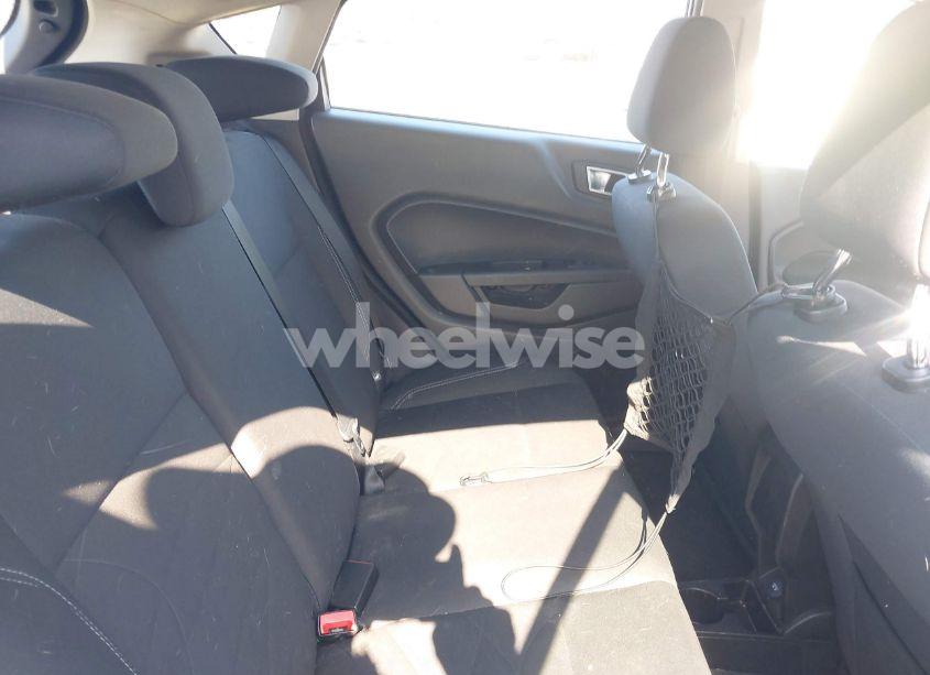 Photo 8 of 2016 Ford Fiesta SE (VIN 3FADP4EJ5GM183821)