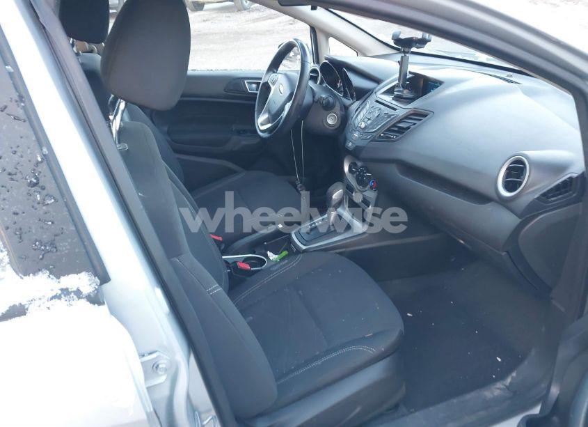 Photo 5 of 2016 Ford Fiesta SE (VIN 3FADP4EJ5GM186430)