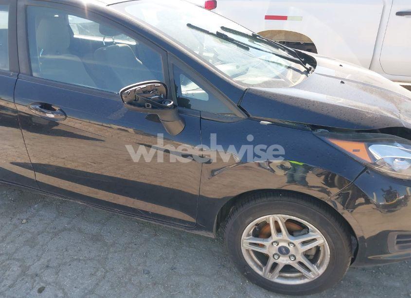 Photo 13 of 2018 Ford Fiesta SE (VIN 3FADP4EJ5JM106891)