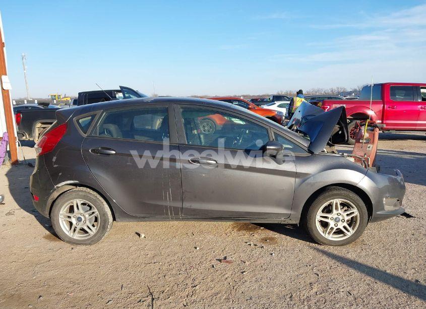 Photo 14 of 2018 Ford Fiesta SE (VIN 3FADP4EJ5JM128082)