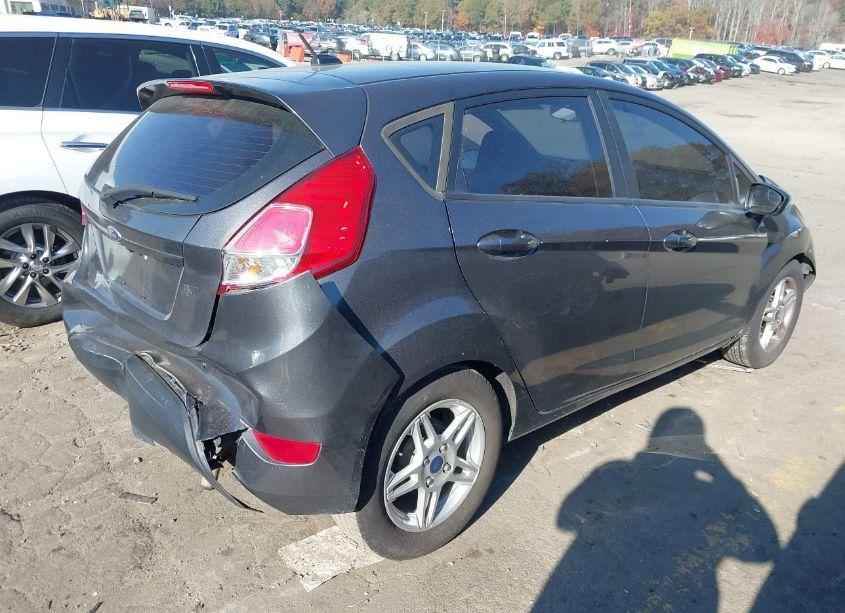 Photo 4 of 2018 Ford Fiesta SE (VIN 3FADP4EJ5JM128552)