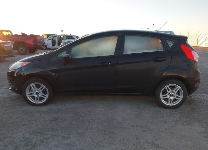 Photo 14 of 2019 Ford Fiesta SE (VIN 3FADP4EJ5KM155624)