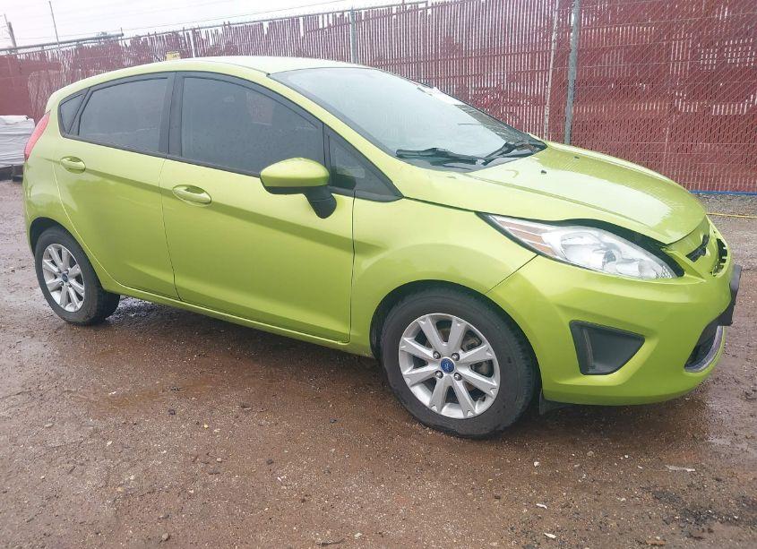 2012 Ford Fiesta SE (VIN 3FADP4EJ6CM145847) main photo