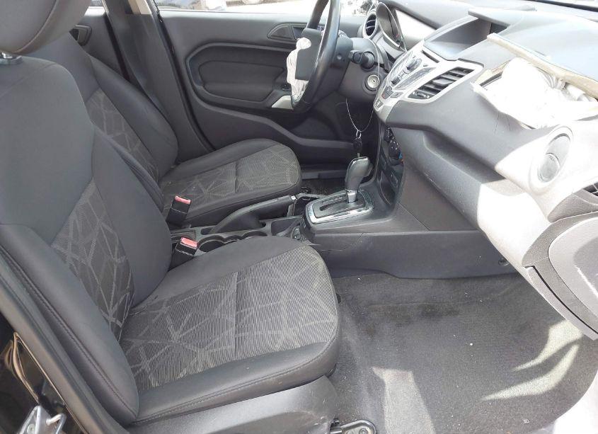 Photo 5 of 2013 Ford Fiesta SE (VIN 3FADP4EJ6DM153738)