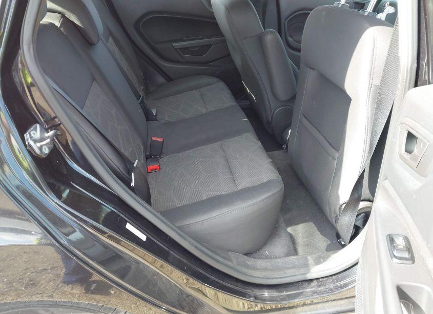 Photo 8 of 2013 Ford Fiesta SE (VIN 3FADP4EJ6DM153738)