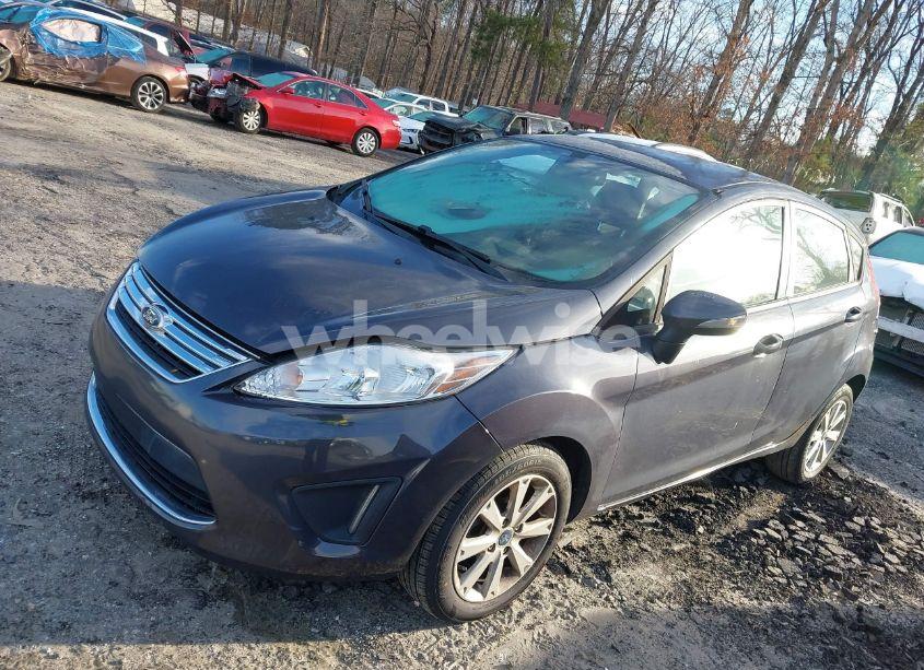 Photo 2 of 2013 Ford Fiesta SE (VIN 3FADP4EJ6DM178753)