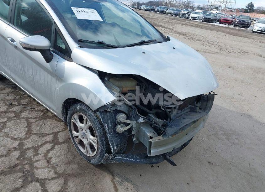 Photo 6 of 2015 Ford Fiesta SE (VIN 3FADP4EJ6FM214024)