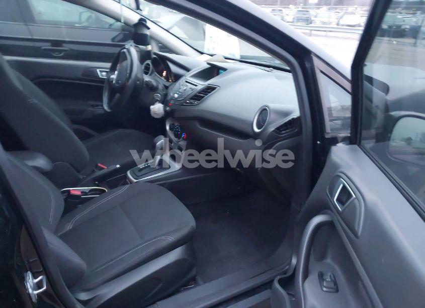 Photo 5 of 2016 Ford Fiesta SE (VIN 3FADP4EJ6GM178613)