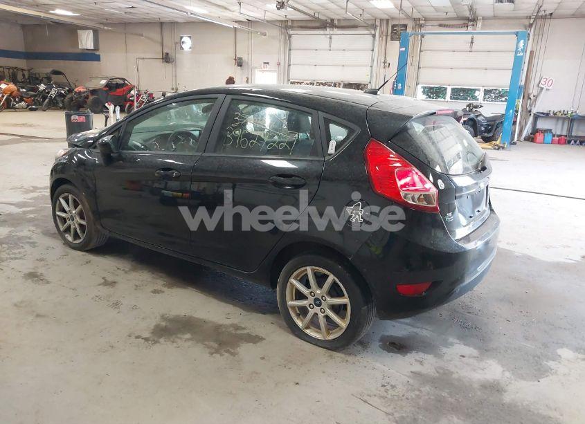 Photo 3 of 2019 Ford Fiesta SE (VIN 3FADP4EJ6KM149329)