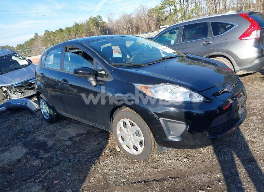 2012 Ford Fiesta SE (VIN 3FADP4EJ7CM126529) main photo