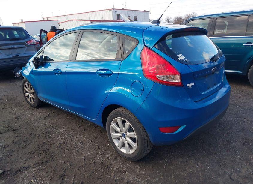 Photo 3 of 2013 Ford Fiesta SE (VIN 3FADP4EJ7DM224106)