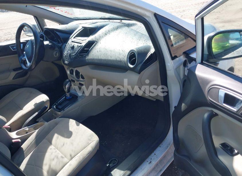 Photo 5 of 2014 Ford Fiesta SE (VIN 3FADP4EJ7EM159534)