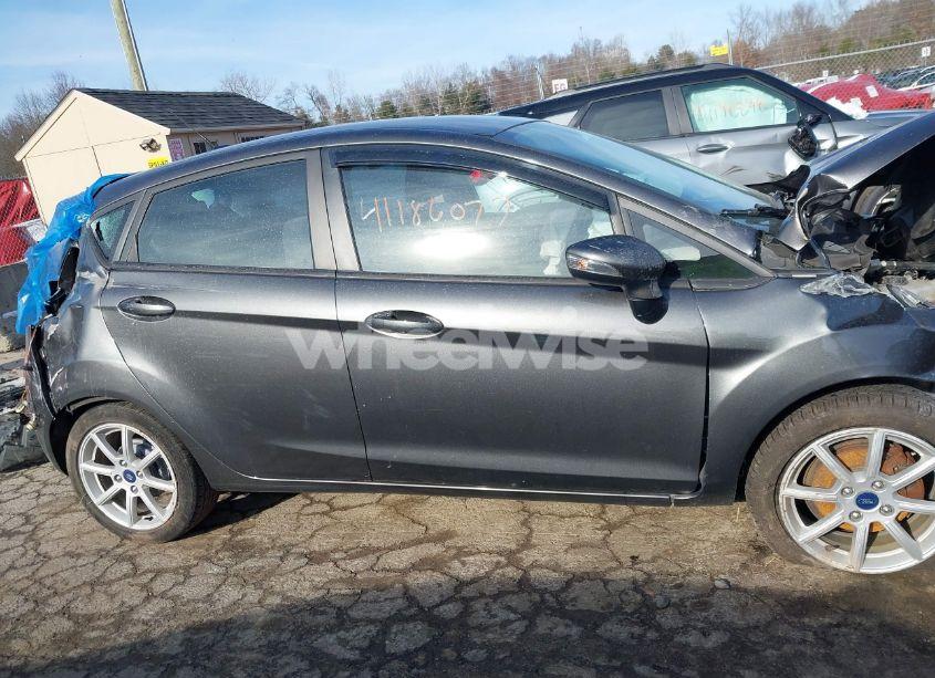 Photo 14 of 2015 Ford Fiesta SE (VIN 3FADP4EJ7FM120475)