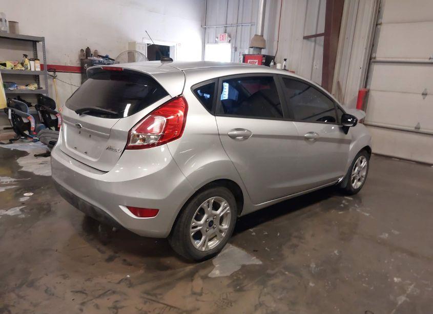 Photo 4 of 2015 Ford Fiesta SE (VIN 3FADP4EJ7FM141648)