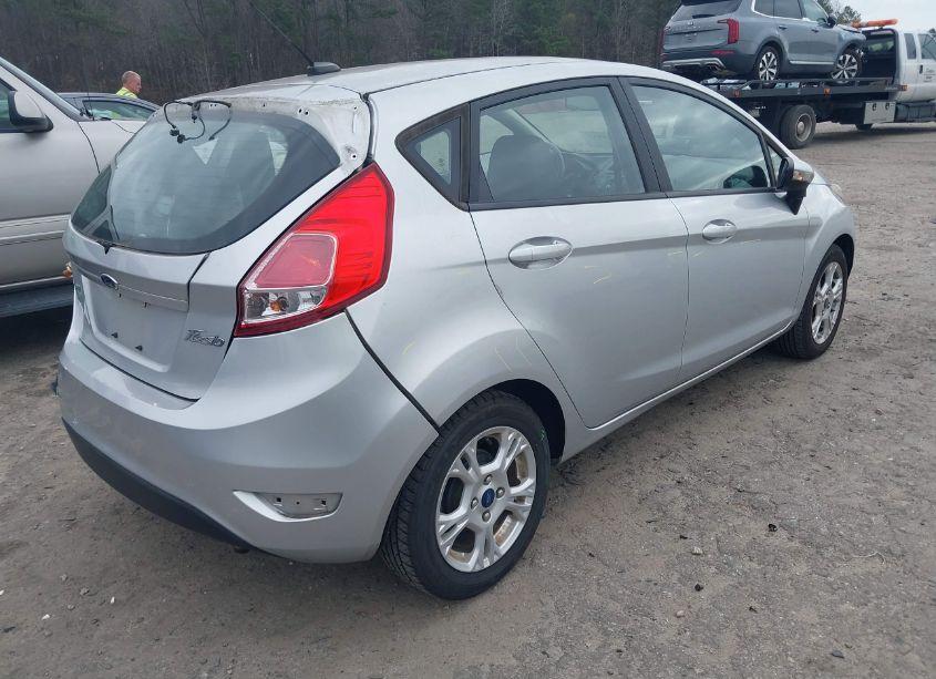 Photo 4 of 2015 Ford Fiesta SE (VIN 3FADP4EJ7FM172818)