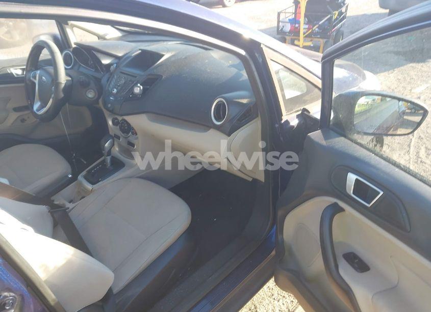 Photo 5 of 2016 Ford Fiesta SE (VIN 3FADP4EJ7GM153509)