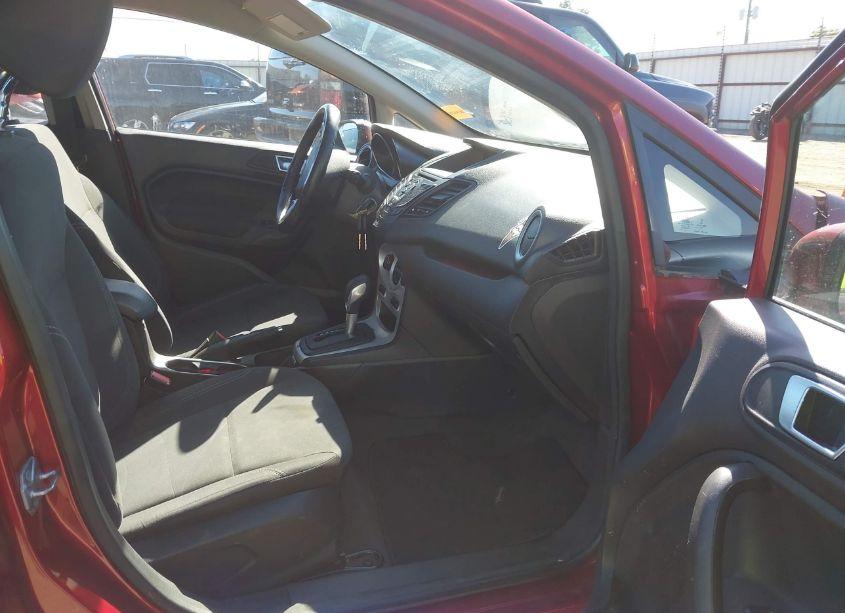 Photo 5 of 2016 Ford Fiesta SE (VIN 3FADP4EJ7GM159343)