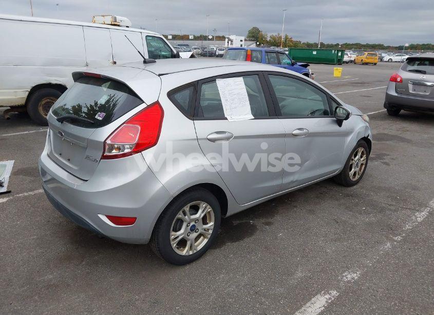 Photo 4 of 2016 Ford Fiesta SE (VIN 3FADP4EJ7GM165644)